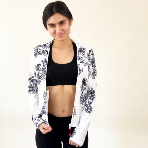 lululemon athletica Jackets & Blazers - Lululemon Jacket